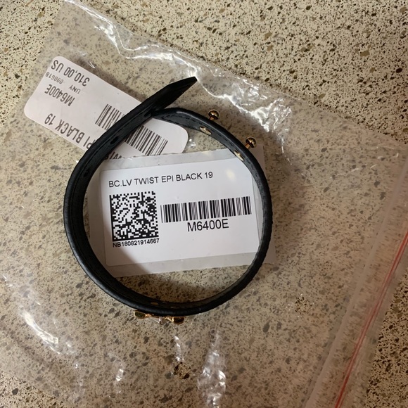 BRAND NEW LOUIS VUITTON TWIST BRACELET - Picture 4 of 4